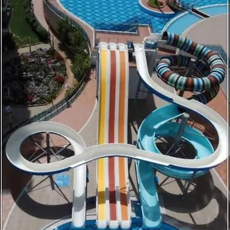 Azura Park Mahmular
