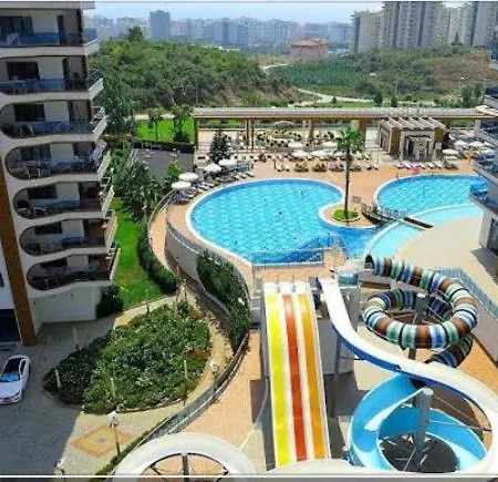 Azura Park Mahmular דירה